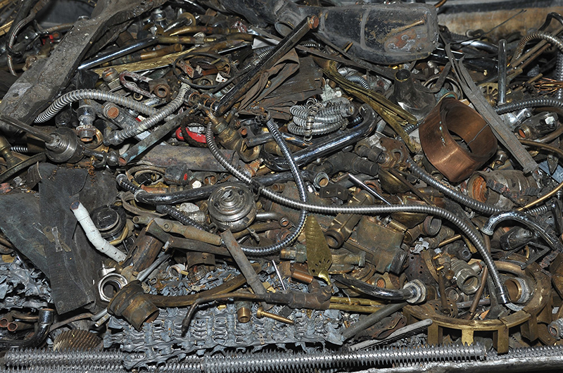 Misiņa lūžņi (mix, caurules)